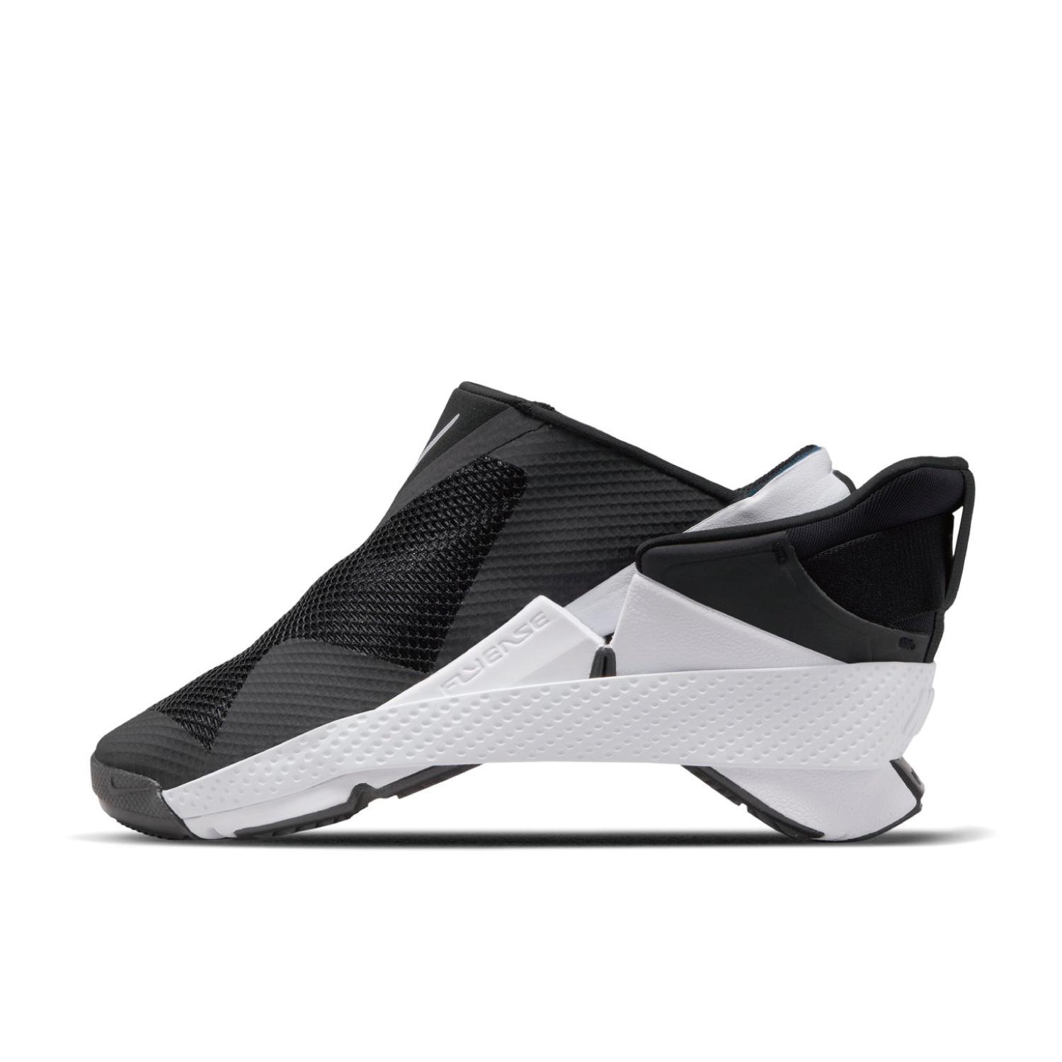 NIKE Women's Go Fly Ease