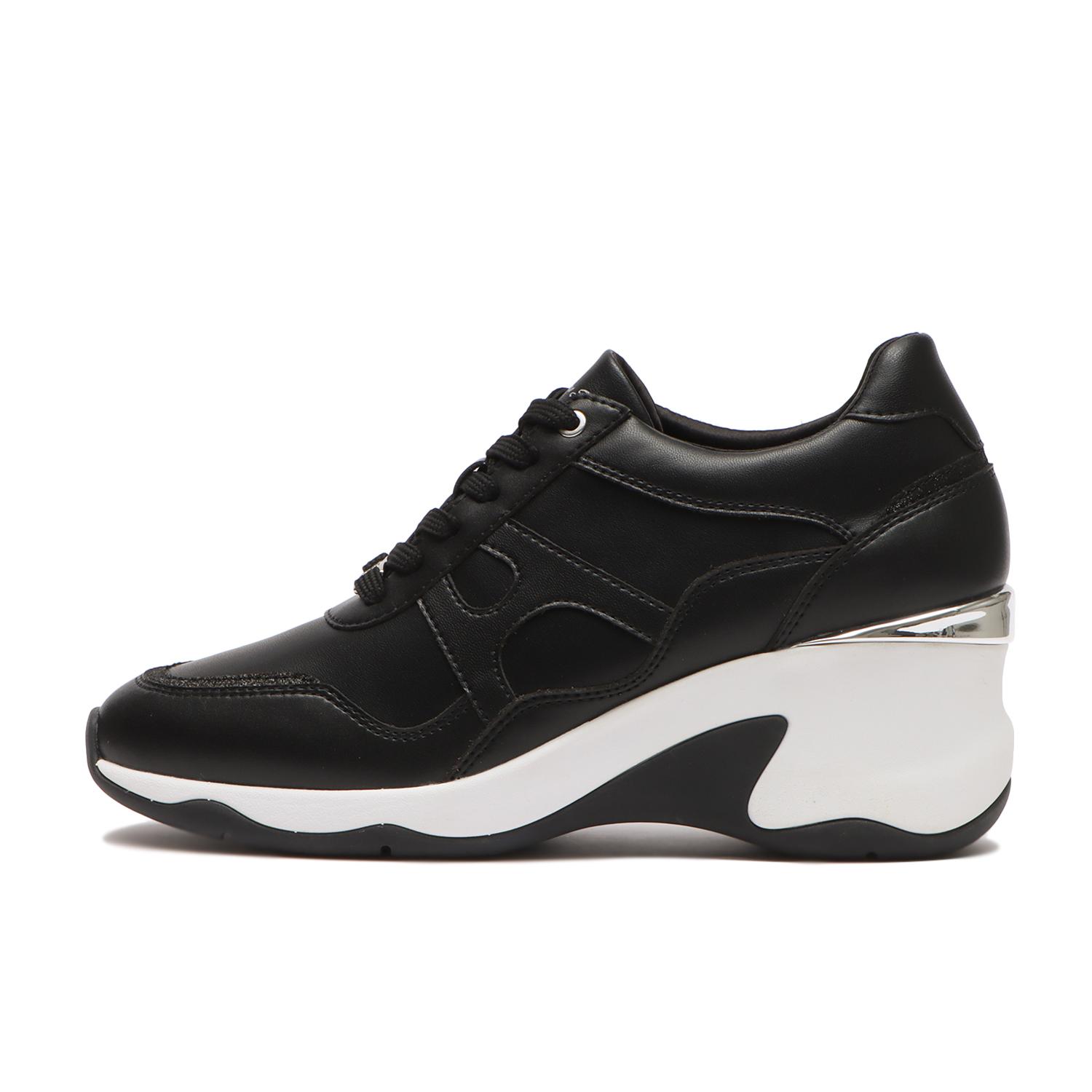 HAWKINS Heel up sneaker
