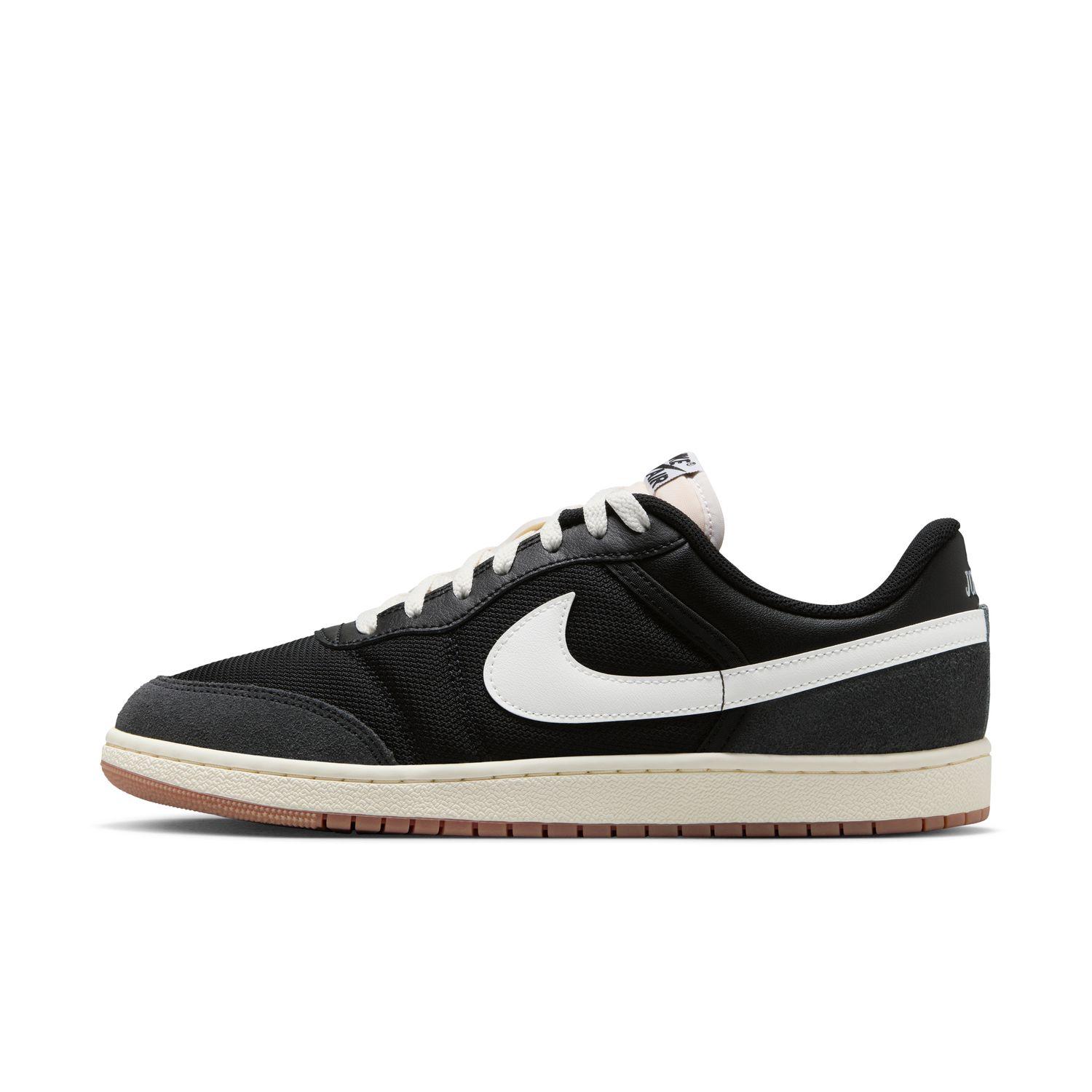 JORDAN BRAND Jordan Skyline Low